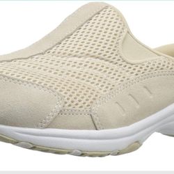 Easy Spirit Women's Traveltime Mule 11Wide