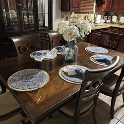 Dining table + Chairs + Dining server 