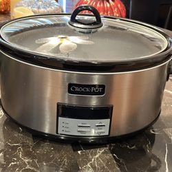 Crockpot 8 Quart Slow Cooker with Auto Warm Setting and