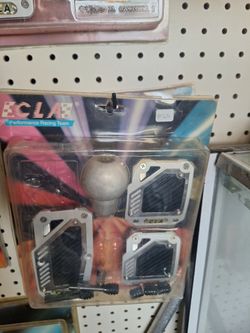 New pedal pad set $10 each set price firm 
Cubre pedal set nuevo $10 cada set precio firme