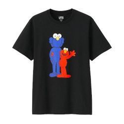 Kaws x Sesame Street x Uniqlo BFF Elmo Tee Size 2XL DS