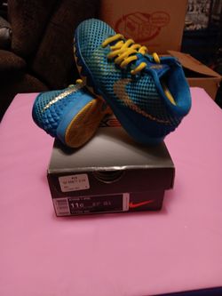 Kyrie 1