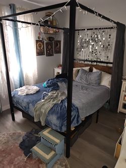 Black Metal Four-Poster Canopy Bed Frame