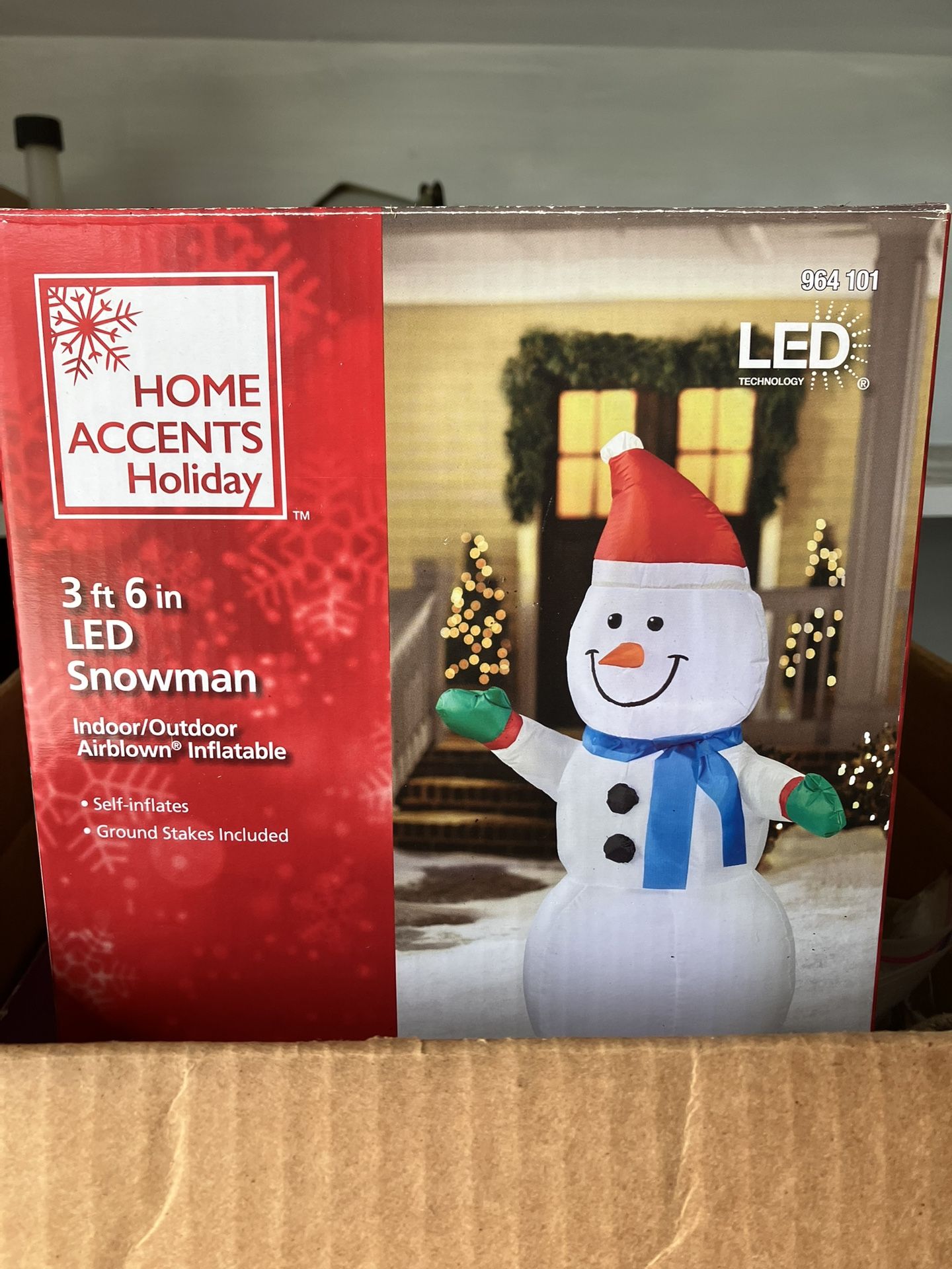 Christmas Inflatables &Bows & Wrap & Lights