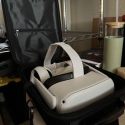 Oculus Quest 2 64GB + Travel Case 