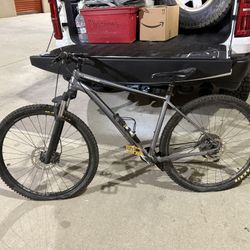Cannondale Trail 4 Mountain Bike 