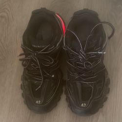balenciaga tracks (throw me a price or offer)