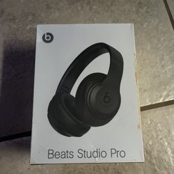 Beats Studio Pro