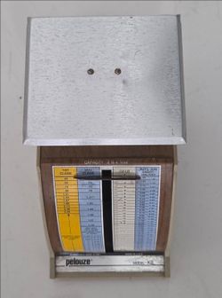 Vintage Pelouze Model X2 Mechanical Postal Scale, 2 lb capacity, made in USA, 1991 postage rate chart, fully mechanical no battery needed, collectible