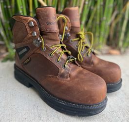 Wolverine Safety Toe Hellcat UltraSpring Work Boots..Sz 9.5M Men’s. Oil & slip resistant.. Located west roseville..