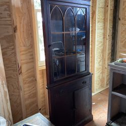 Antique Vintage Thomasville Chair Company Corner China Cabinet 