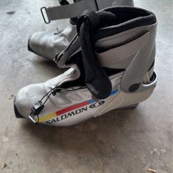 SALOMON SKATE SKI BOOT US MENS 7.5