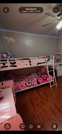 Twin Bunk Beds