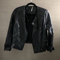 Free People Size 2 Bomber Jacket in perfect condition! WORN ONCE! 