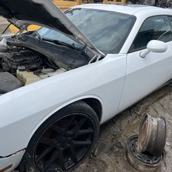 2015 Dodge Challenger Parts 
