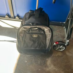 Adidas Backpack With Wheels And Can Be Carry On With 4 Compartments 