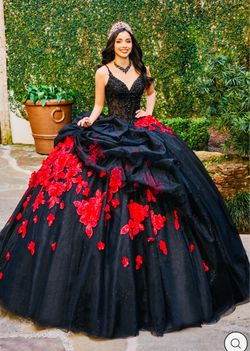 Quinceañera Vestido, Cirnolina, Corona, Ramo y Joyas Quince