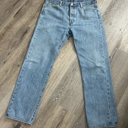 Men’s Levi’s in Good Used Condition 35x32