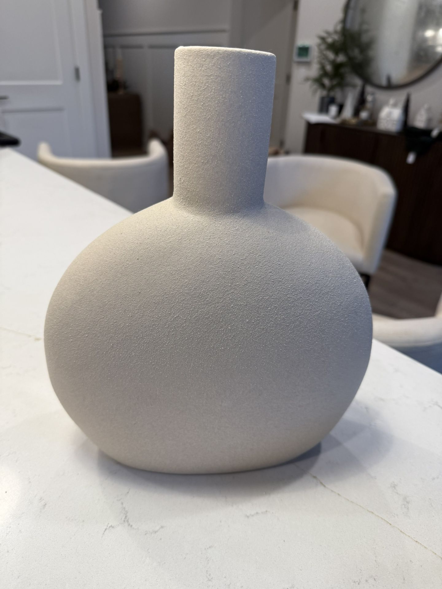 Modern Style Plaster Vase