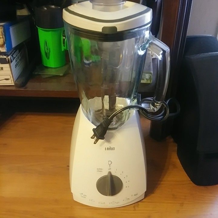 BRAUN Blender ( with Glass jar )