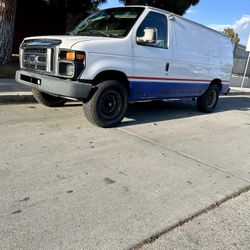 2011 Ford E-250 Super Duty Flex Fuel