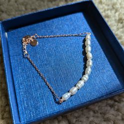 Pearl Bracket With Rose Gold 