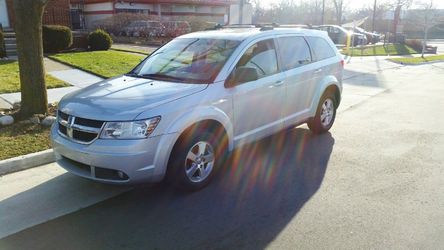 2010 DODGE JOURNEY