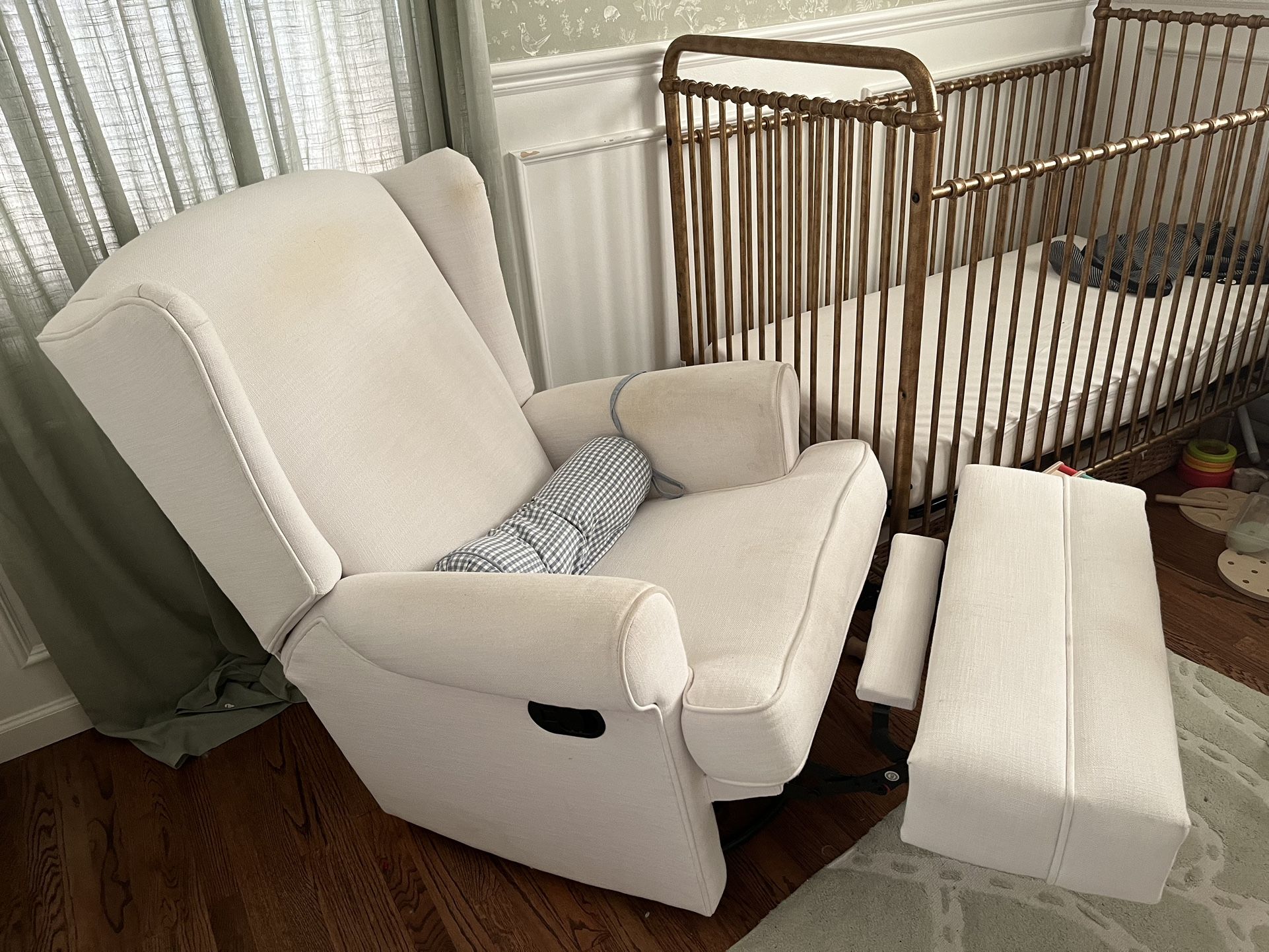 Pottery Barn Glider Chair for Sale in Los Angeles, CA OfferUp