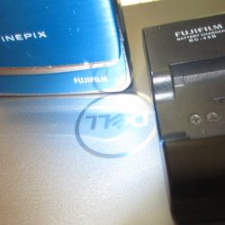 FUJIFILM FinePix Z70 Blue 12.2MP Digital Camera FROM JAPAN in Excellen