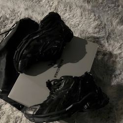 balenciaga runners v2 black