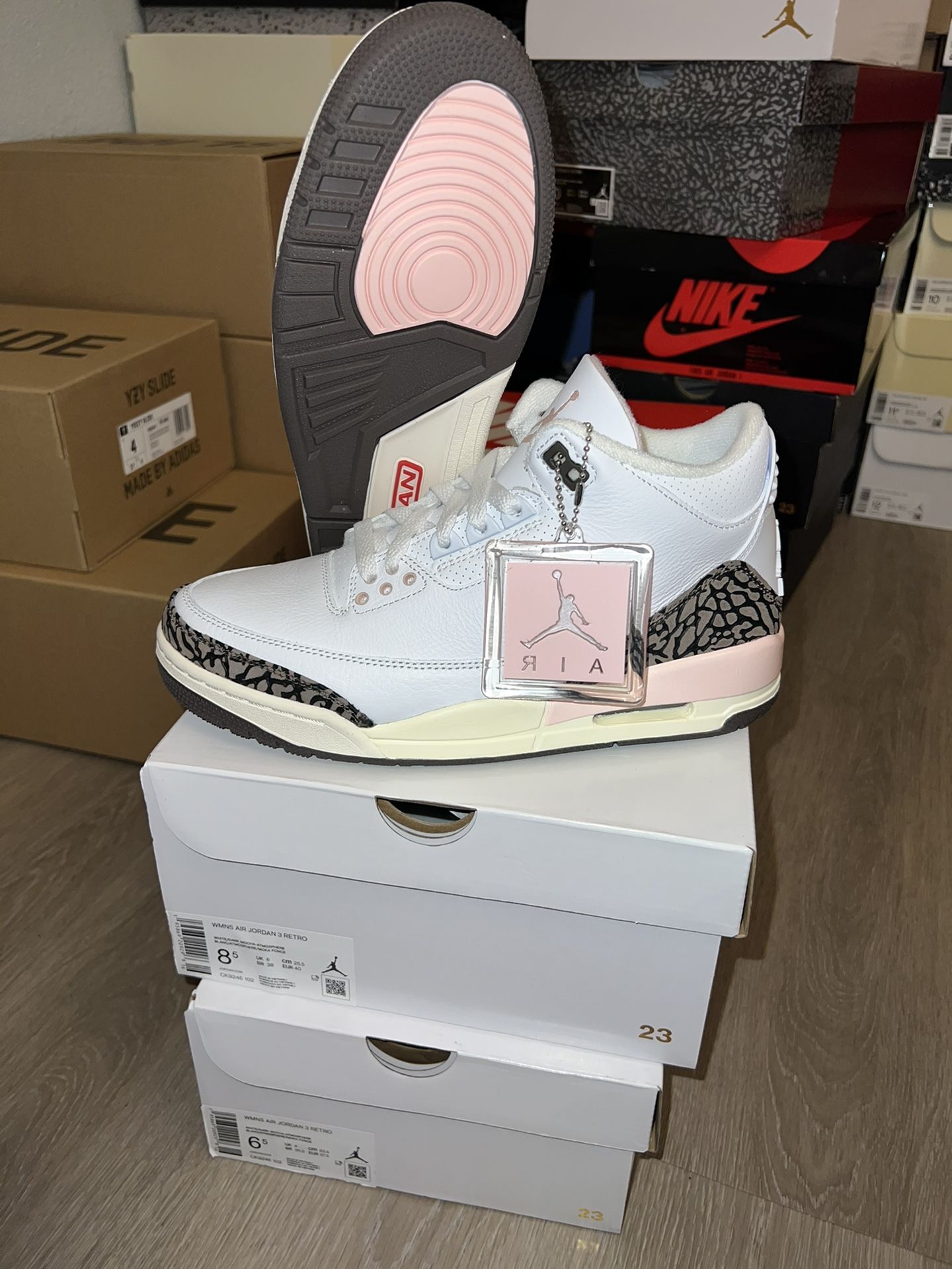 ☕️ Jordan Retro Neapolitan Dark Mocha☕️