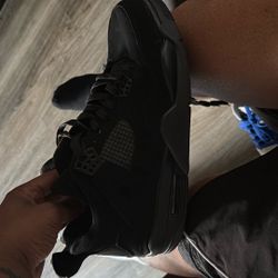 Black Cat Jordan 4 Retro Size13