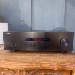 Yamaha R-S202 Stereo Receiver Bluetooth 100 Watts Channel No Remote