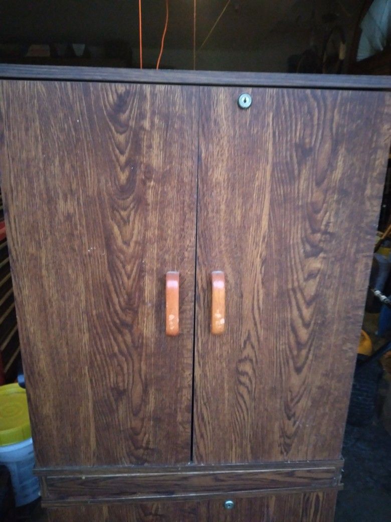 Dvd, CD, & VHS Storage Cabinets 