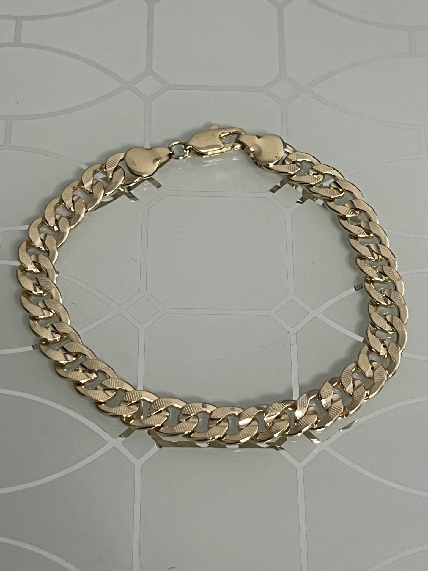 Cuban Men’s Gold Plated Bracelet 8.5” 7.5mm