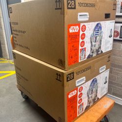 3.5 ft. Animated LED R2-D2