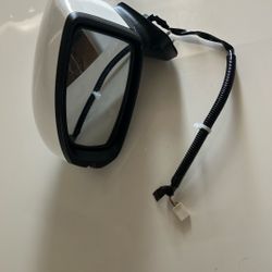 Driver side mirror for a Honda fit 2015