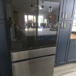 Samsung Bespok 4 Door French Door Refridgerator 29cfw AI  Family HUB CHARCOAL 