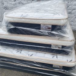 😴Mattress pillow top🥱 💎All sizes 💎12” inches tall 🔵Queen $199 🟣Full $180 🟠Twin $150 🟡King $330 🔴Cal king $330 🔘 Delivery available🚛