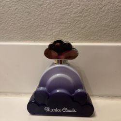 Bluenice Cloud Purple Blue Hues Small. Doesn’t Come With Box.