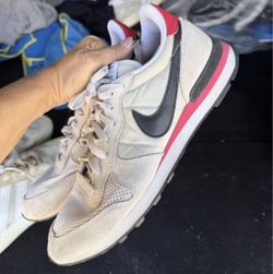Men's Nike Internationalist Size 10.5