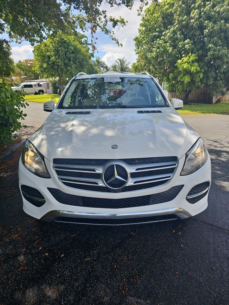 2016 Mercedes-Benz GLE-Class