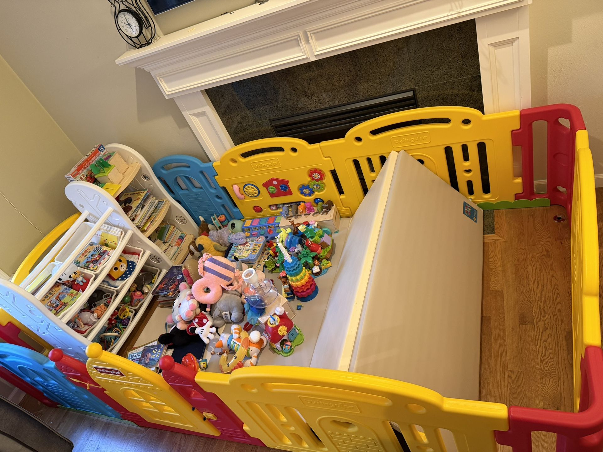 Dwinguler Playpen