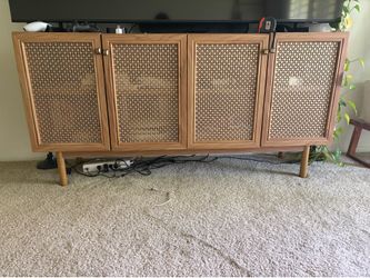 Tv console