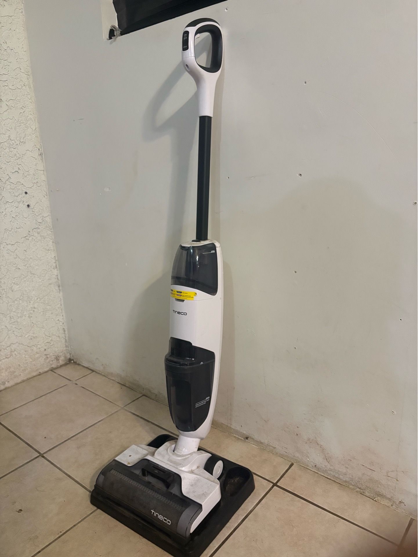 Mopping vacuum