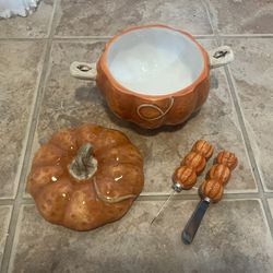 Pumpkin server with spreaders