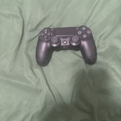 PS4 Controller