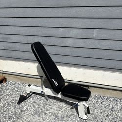 Weight Bench 