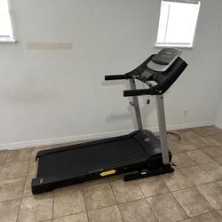 Gold’s Gym Foldable Treadmill