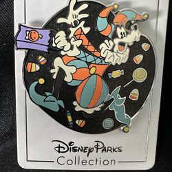 Adorable Disney - Halloween Goofy Candy Corn Pin.